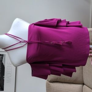 White House Black Market Berry Cold Shoulder Ruffle Top, Size 0 EUC